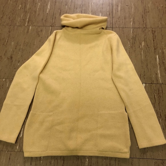 Baby Yellow Calvin Klein Lightweight Turtleneck Sweater Small100% Cashmere *Flaw - Picture 1 of 8